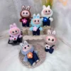 Figura Labubu com Roupa Fall in Wild Sortido